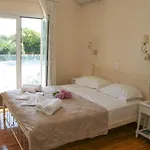 Terpsichore Boutique Appartments Дассия
